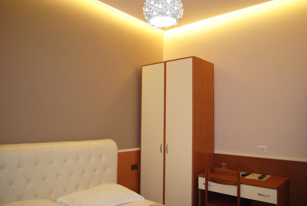 Hotel Palma Tirana Exterior foto